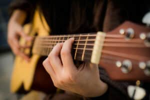 Fingerpicking Westerngitarre lernen