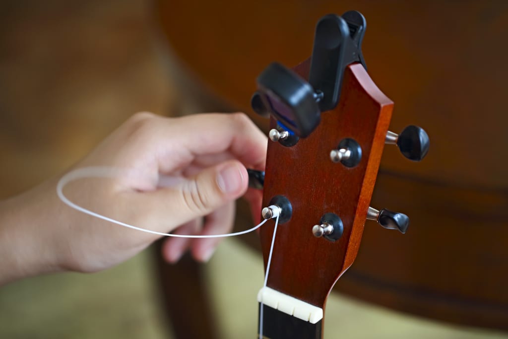Saiten wechseln Ukulele